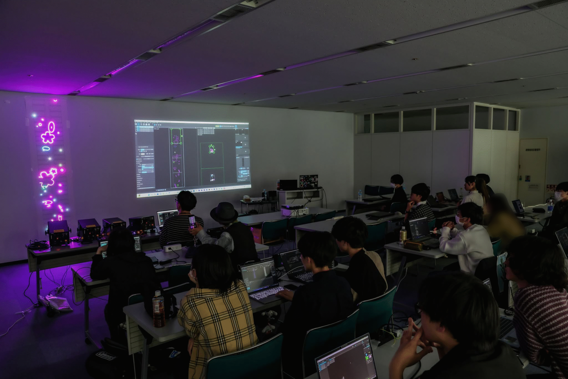 【大阪府主催】「学べる×挑戦できる」若手応援プログラム「SAKISHIMA LIGHTING ART」ワークショップ開催レポート